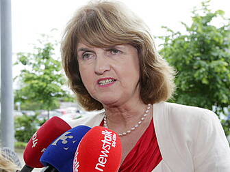 Row rumbles on over FG's S...